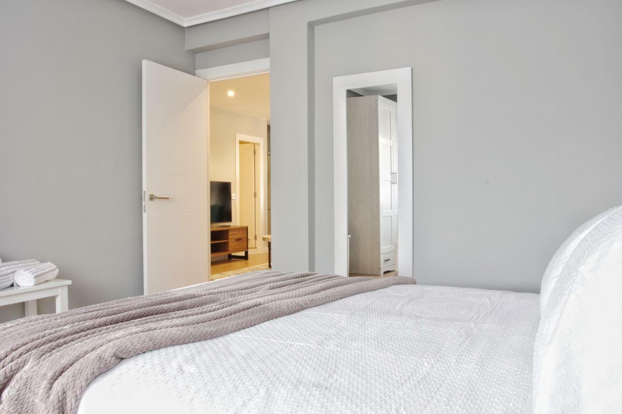 Apartamentos Bahia San Lorenzo Χιχόν Εξωτερικό φωτογραφία