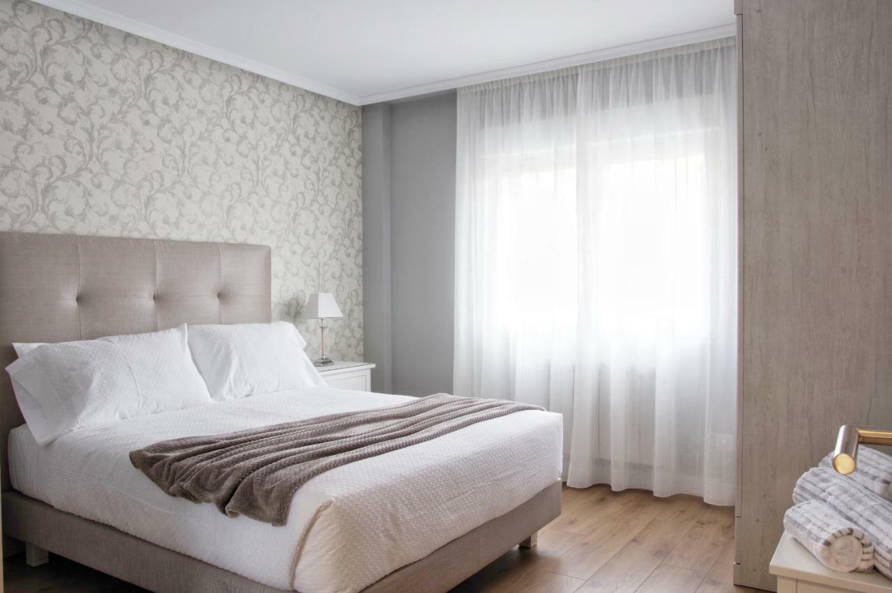 Apartamentos Bahia San Lorenzo Χιχόν Εξωτερικό φωτογραφία