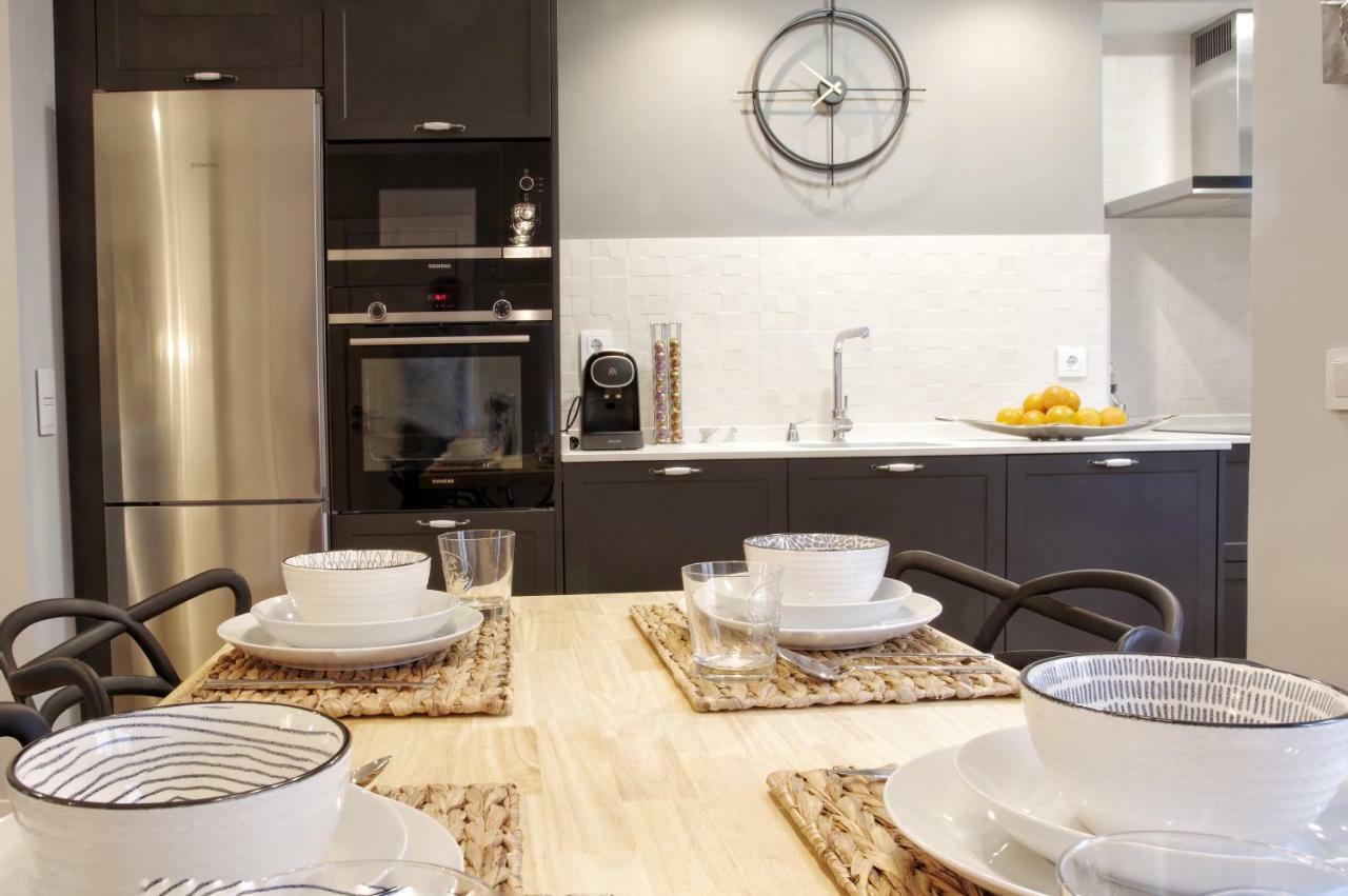 Apartamentos Bahia San Lorenzo Χιχόν Εξωτερικό φωτογραφία